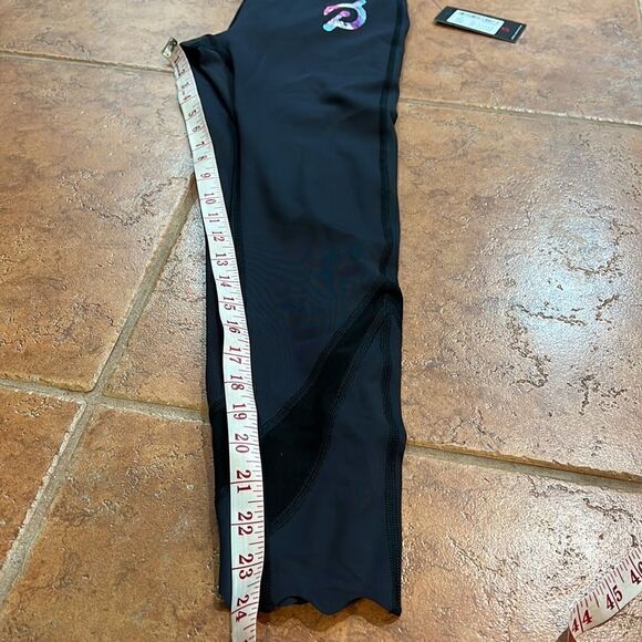 NWT Peloton Move Mission Scallop Hem Legging Black size S - Picture 10 of 10